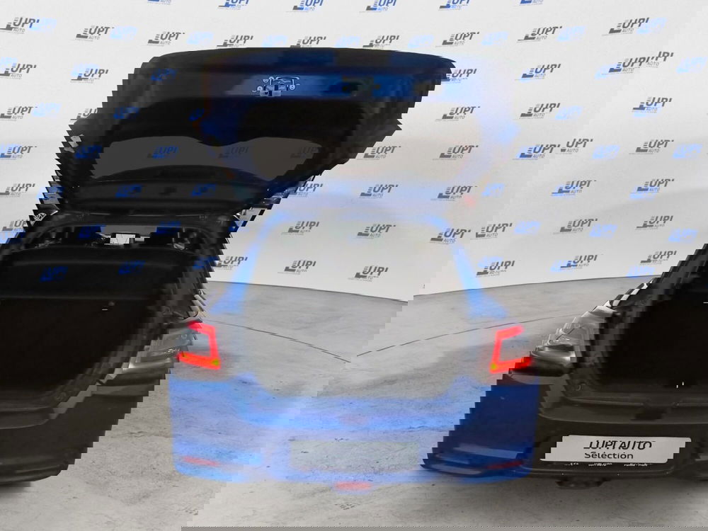 Suzuki Swift nuova a Prato (8)