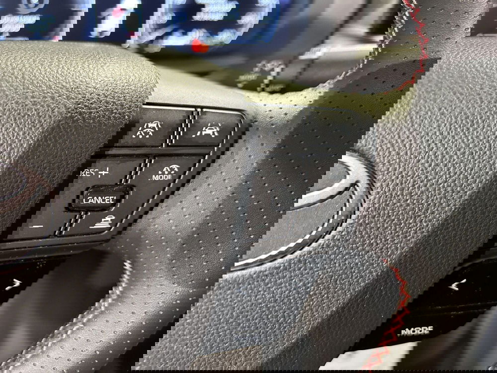 Toyota Toyota C-HR usata a Milano (17)