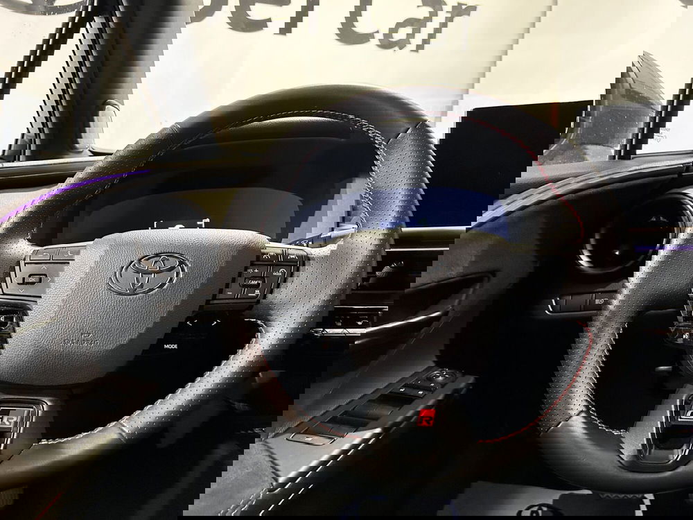 Toyota Toyota C-HR usata a Milano (8)