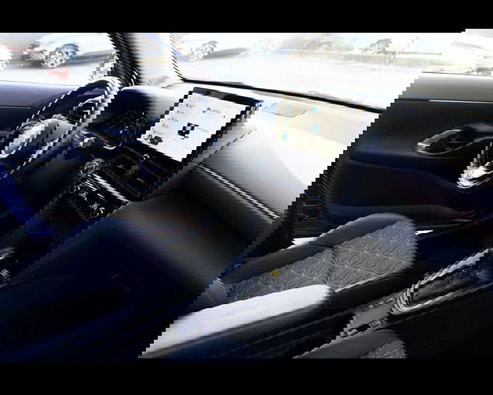 Toyota Yaris Cross usata a Venezia (12)