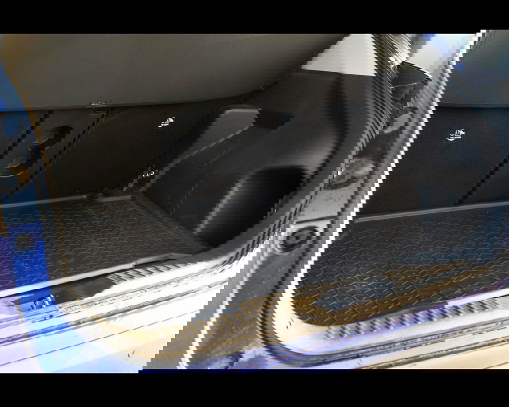 Toyota Yaris Cross usata a Venezia (14)