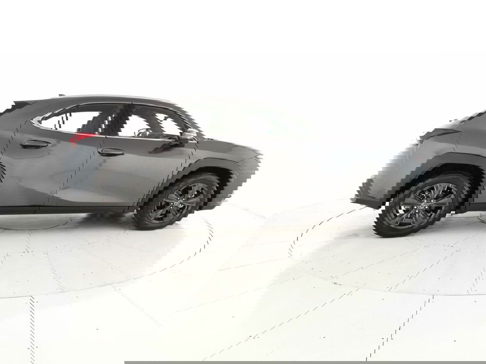 Lexus UX usata a Chieti (4)