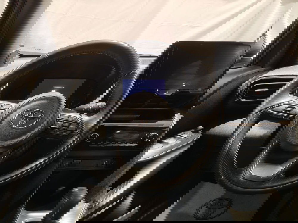 Toyota Yaris Cross usata a Roma (11)