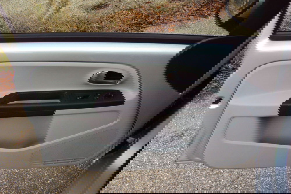 SEAT Mii usata a Bologna (11)