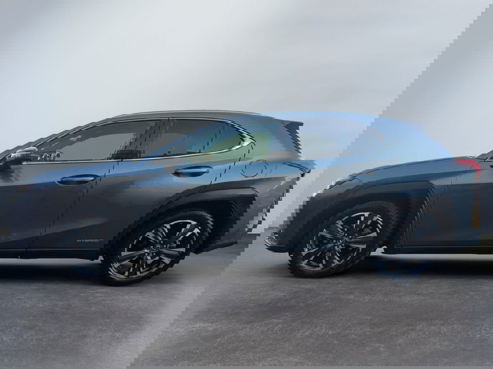 Lexus UX usata a Modena (3)