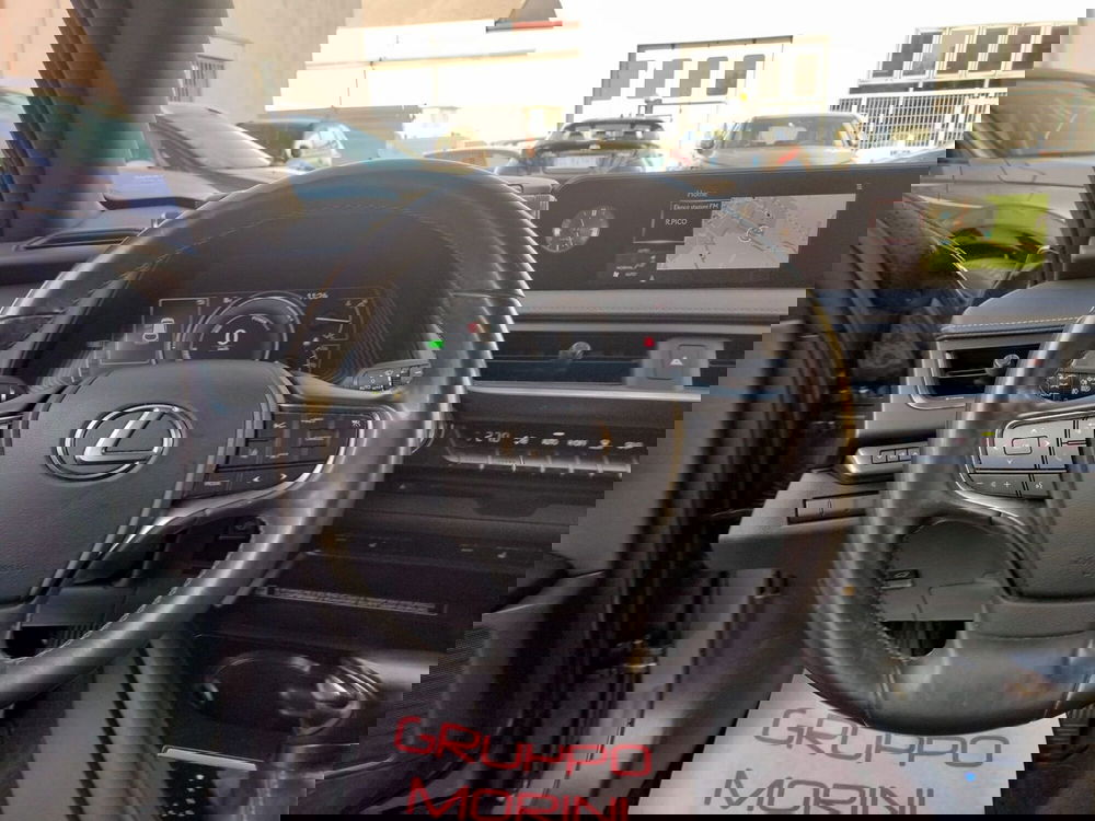 Lexus UX usata a Modena (7)