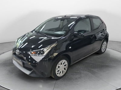 Toyota Aygo Connect 1.0 VVT-i 72 CV 5 porte x-play del 2021 usata a San Lazzaro di Savena