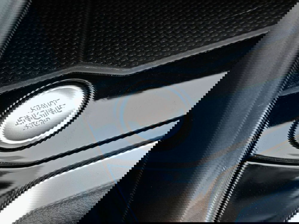 Volkswagen T-Roc usata a Palermo (13)