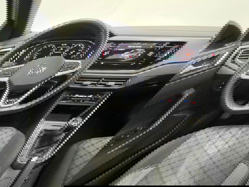 Volkswagen Taigo usata a Como (11)