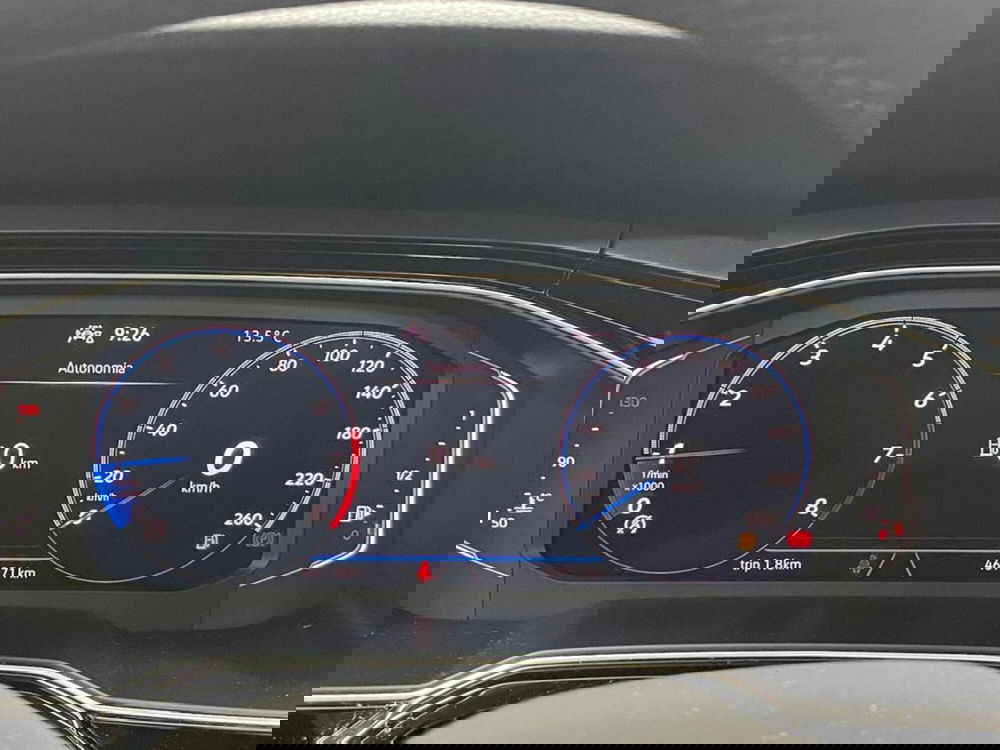 Volkswagen Taigo usata a Como (13)