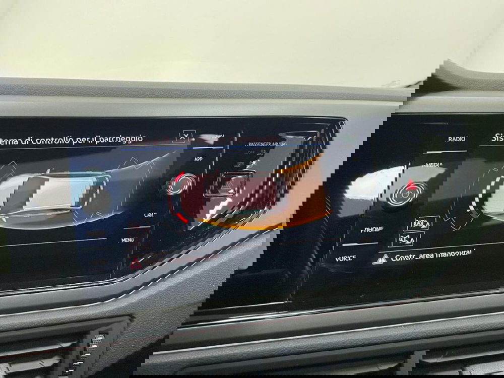 Volkswagen Taigo usata a Como (17)