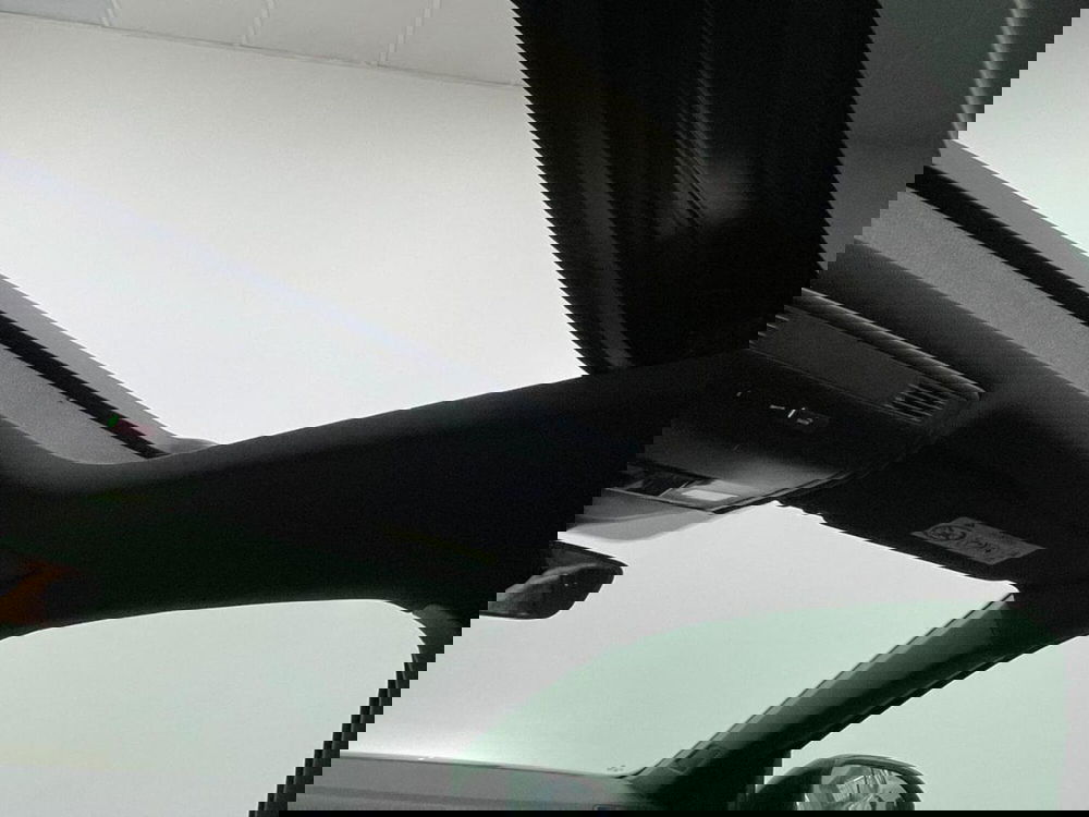 Volkswagen Taigo usata a Como (19)