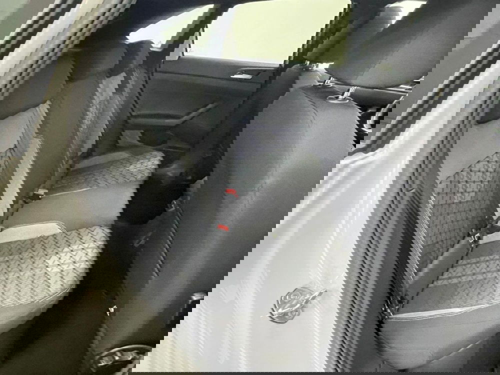 Volkswagen Taigo usata a Como (5)