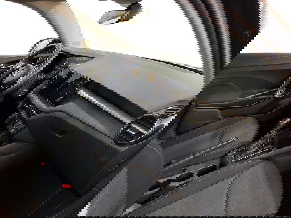 Skoda Fabia usata a Bari (18)