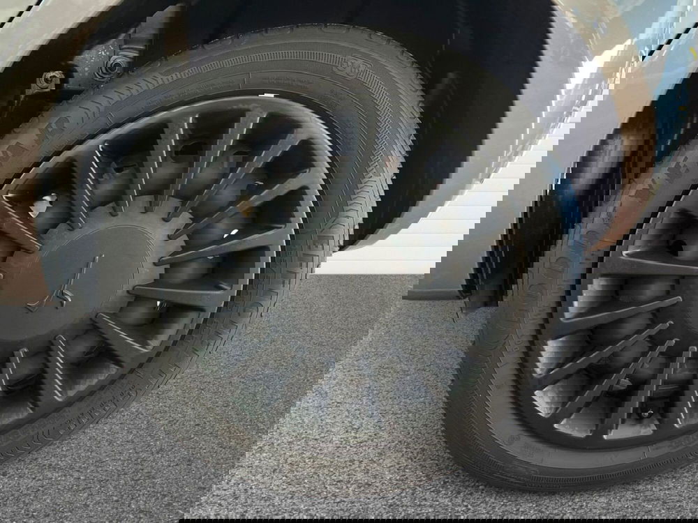 Lancia Ypsilon usata a Bari (11)