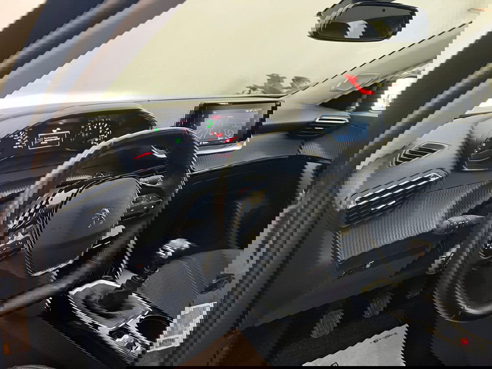 Peugeot 2008 usata a Bari (15)