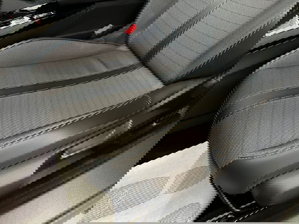 Peugeot 2008 usata a Bari (17)