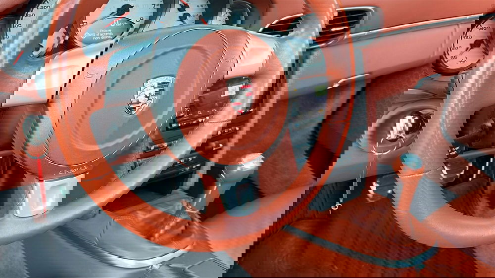 Porsche 911 Cabrio usata a Pescara (10)