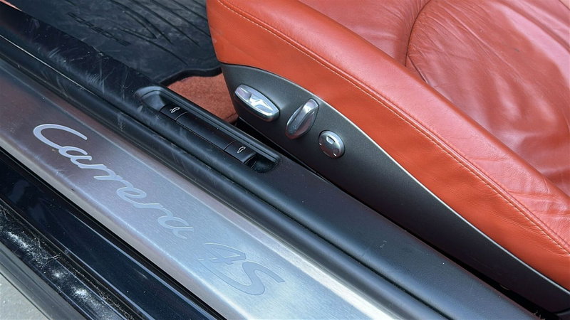 Porsche 911 Cabrio usata a Pescara (11)