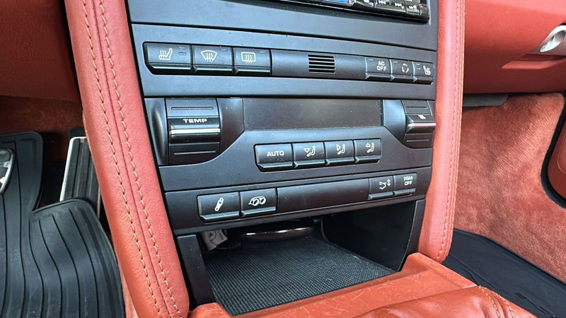 Porsche 911 Cabrio usata a Pescara (12)