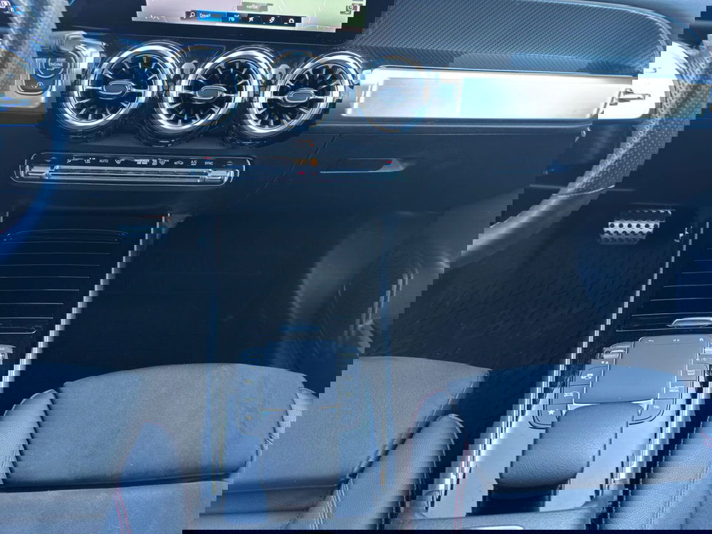 Mercedes-Benz GLB usata a Cosenza (15)