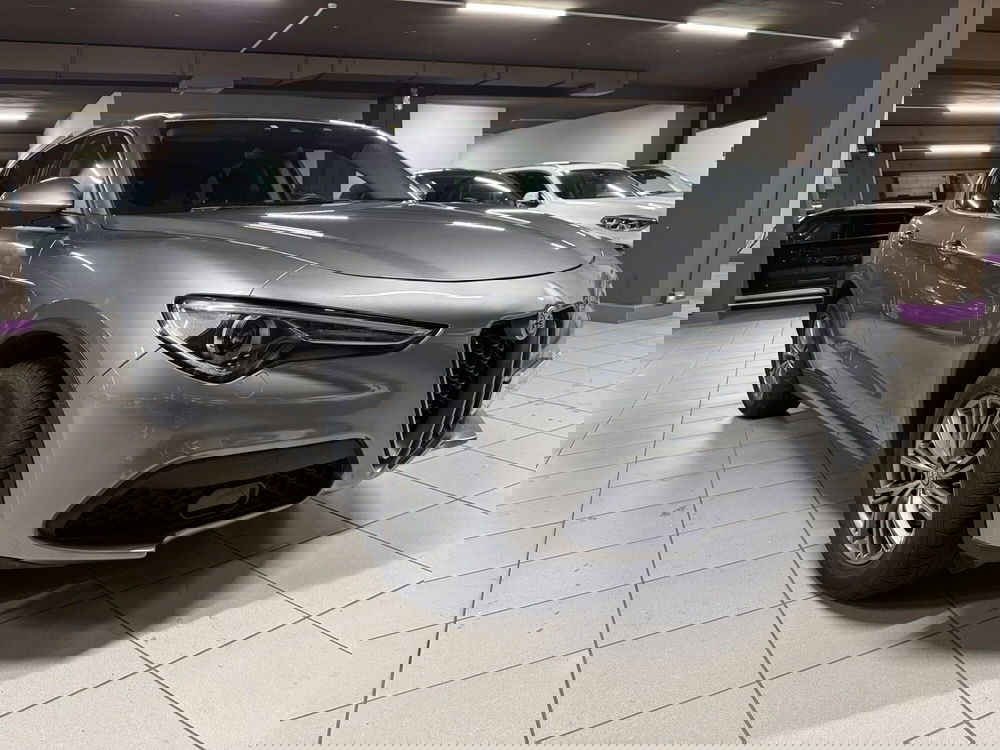 Alfa Romeo Stelvio usata a Messina (2)