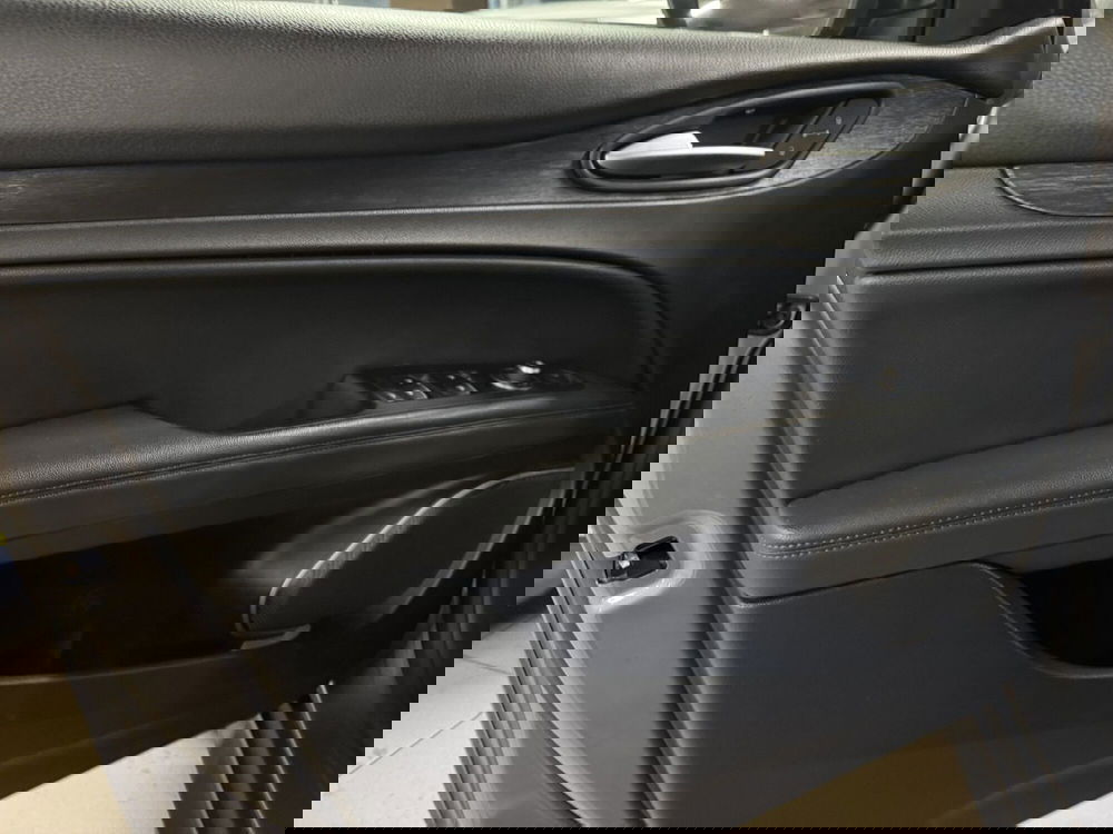 Alfa Romeo Stelvio usata a Messina (6)