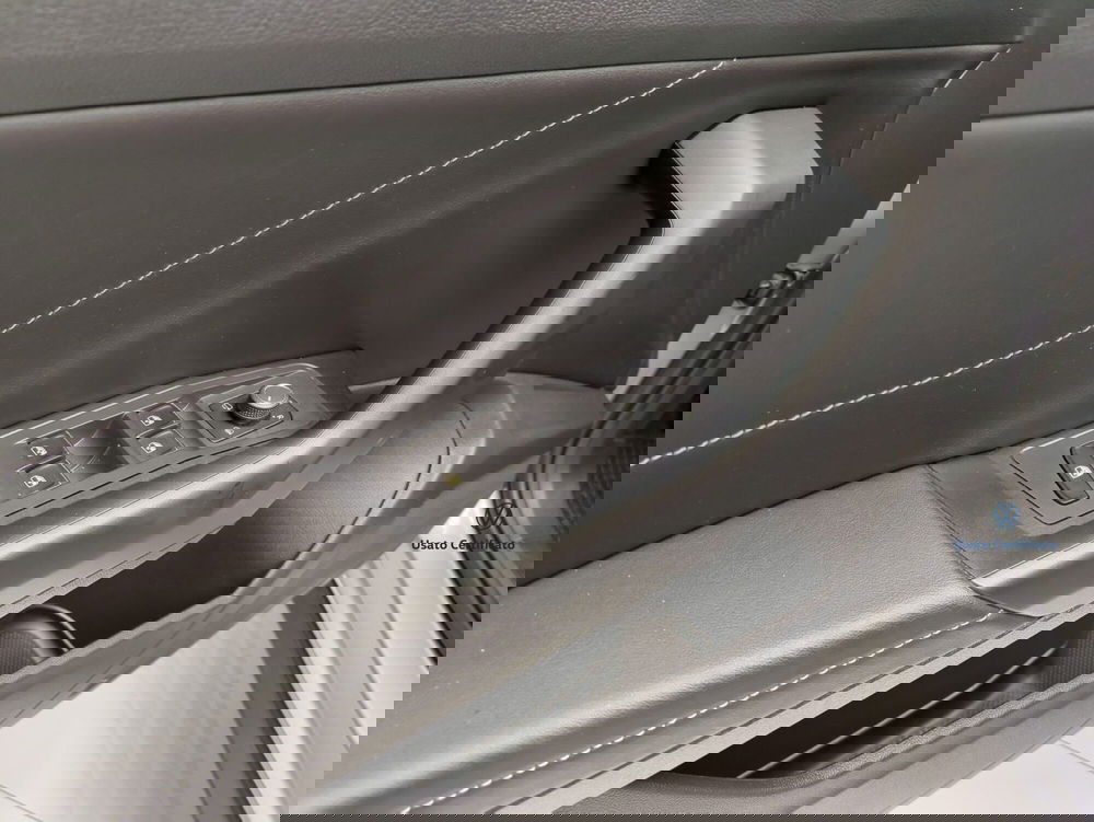 Volkswagen T-Roc usata a Avellino (15)