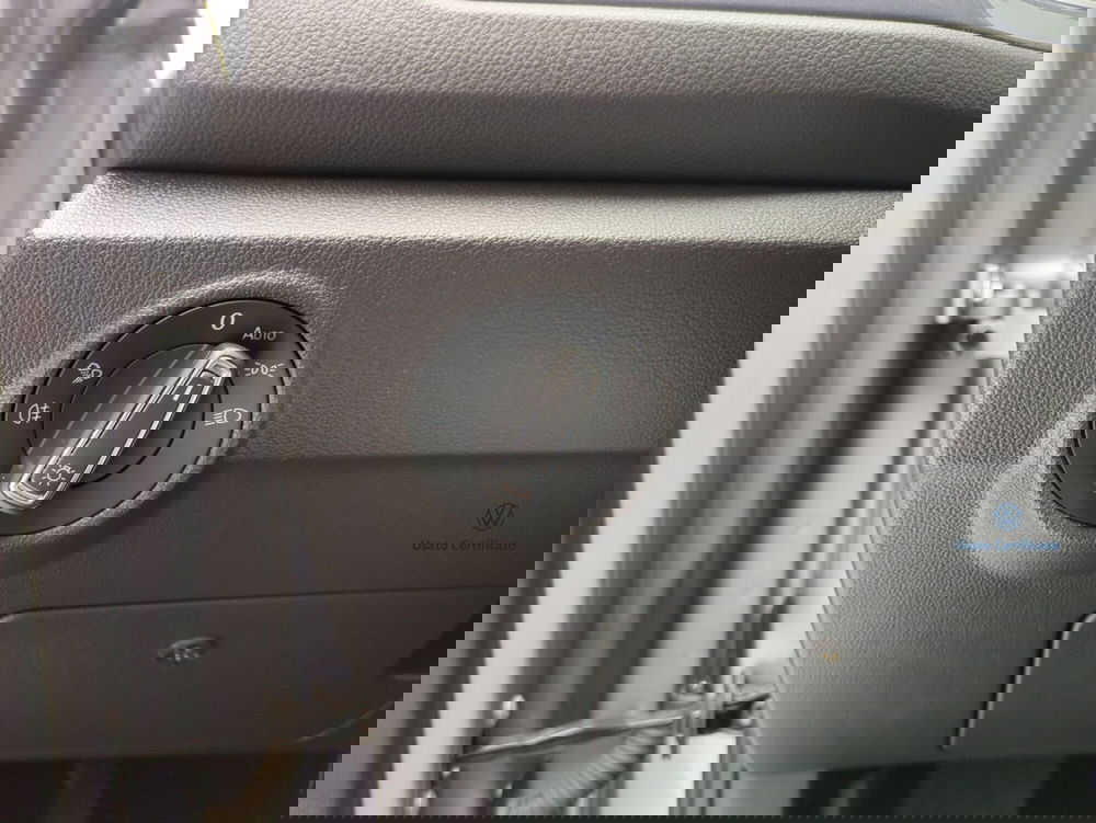 Volkswagen T-Roc usata a Avellino (18)