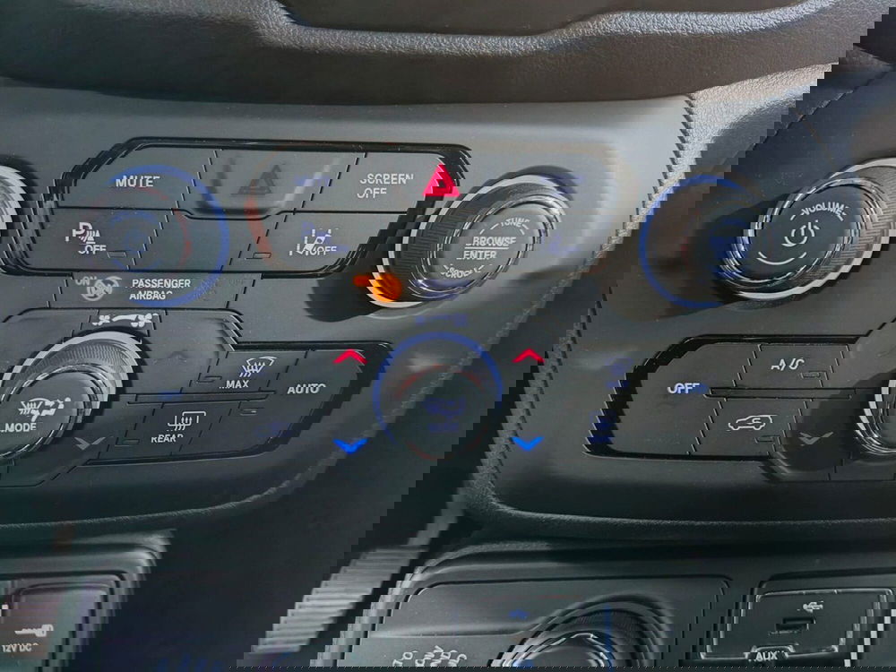 Jeep Renegade usata a Brescia (15)