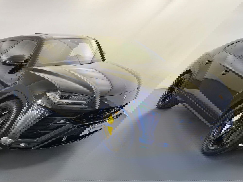 Lamborghini Urus usata a Bologna