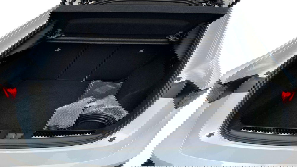 Renault Rafale nuova a Treviso (9)