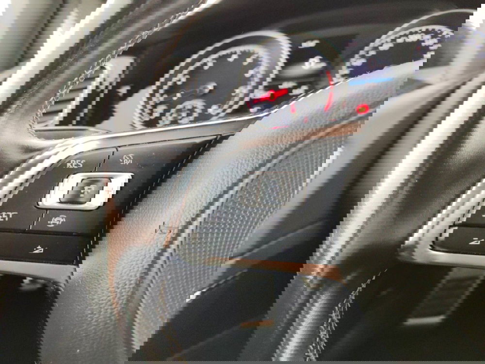 Volkswagen Golf usata a Massa-Carrara (14)