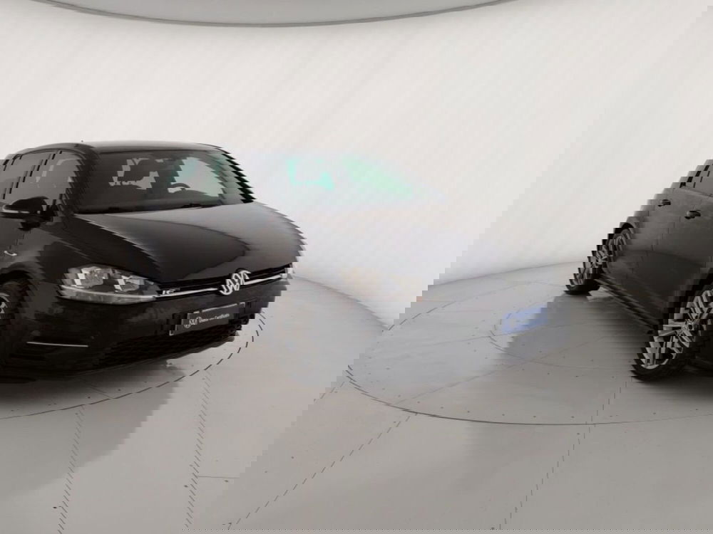 Volkswagen Golf usata a Massa-Carrara (4)