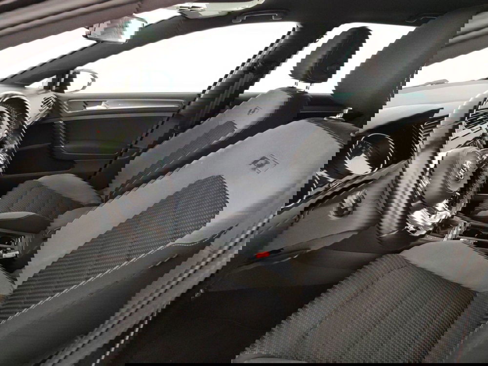 Volkswagen Golf usata a Massa-Carrara (7)