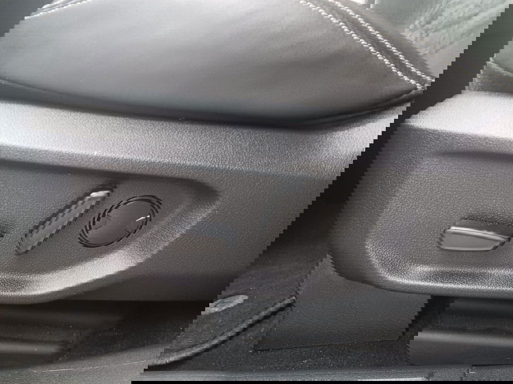 Volkswagen Amarok usata a Asti (20)