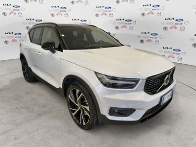 Volvo XC40 B5 AWD Geartronic R-design del 2021 usata a Caresanablot