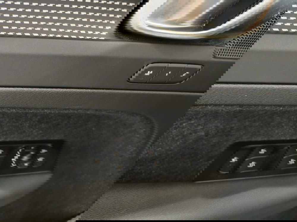 Volvo XC40 usata a Vercelli (15)