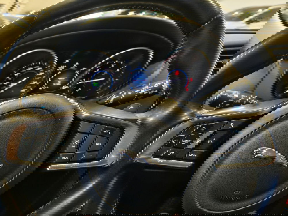 Jaguar F-Pace usata a Vercelli (14)