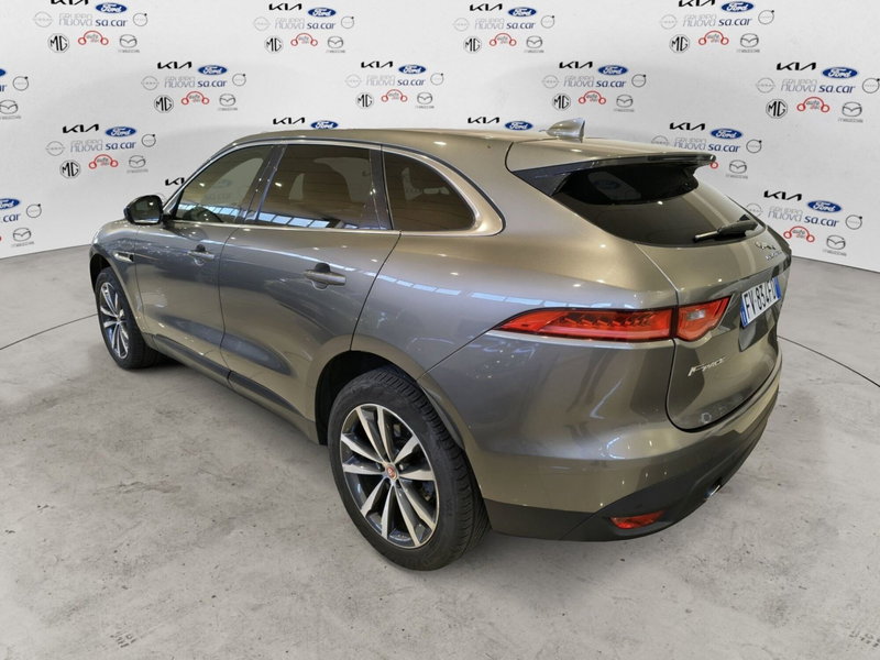 Jaguar F-Pace usata a Vercelli (4)