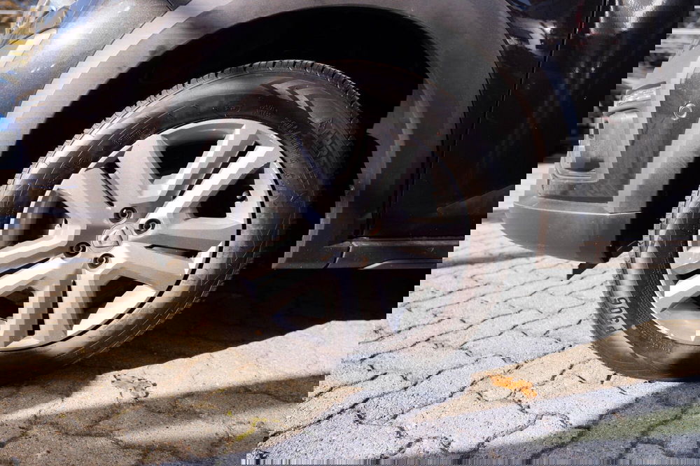 Dacia Sandero usata a Torino (13)