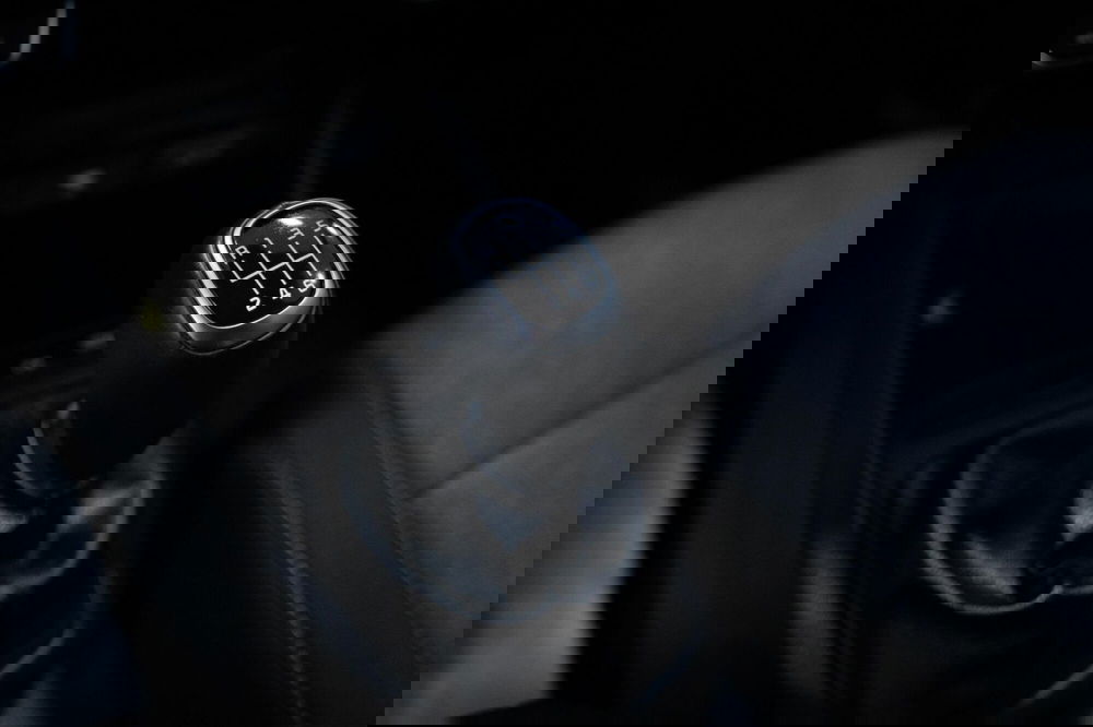 Kia Stonic nuova a Torino (8)