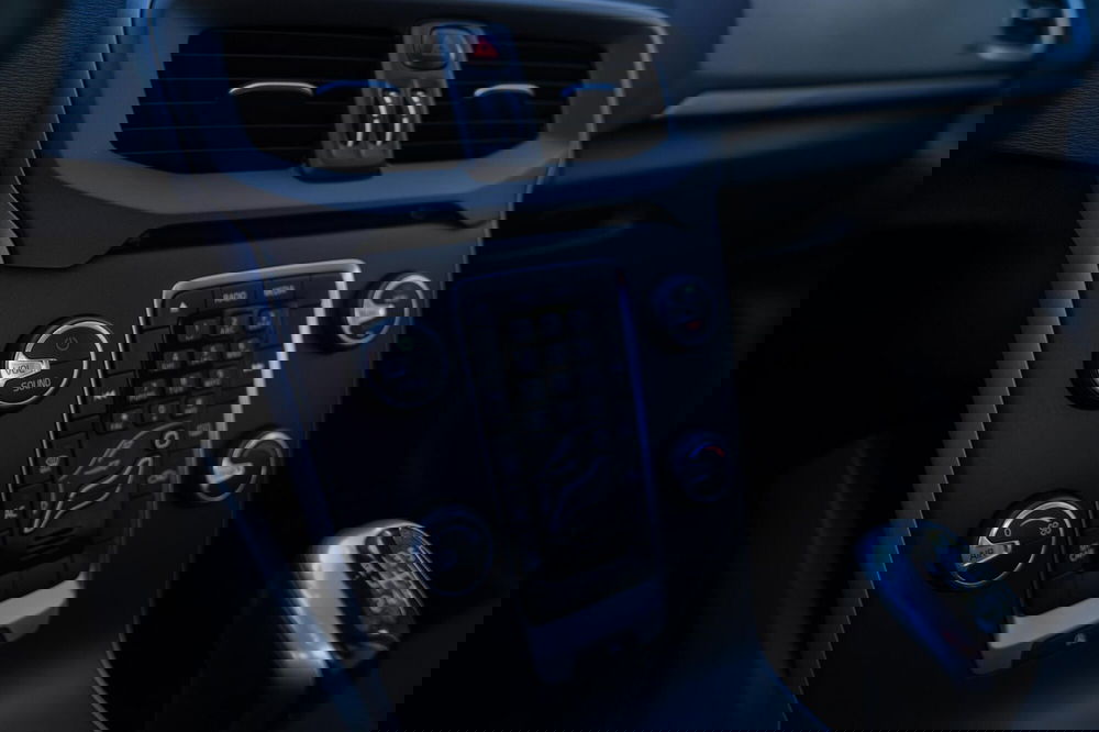 Volvo V40 usata a Torino (10)