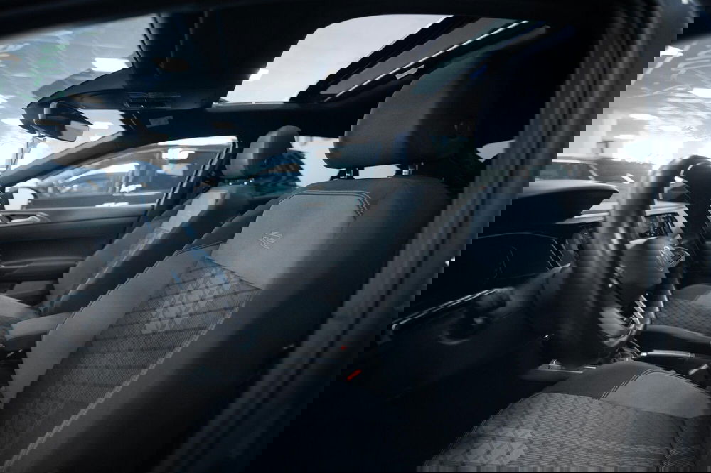 Volkswagen Taigo usata a Torino (7)