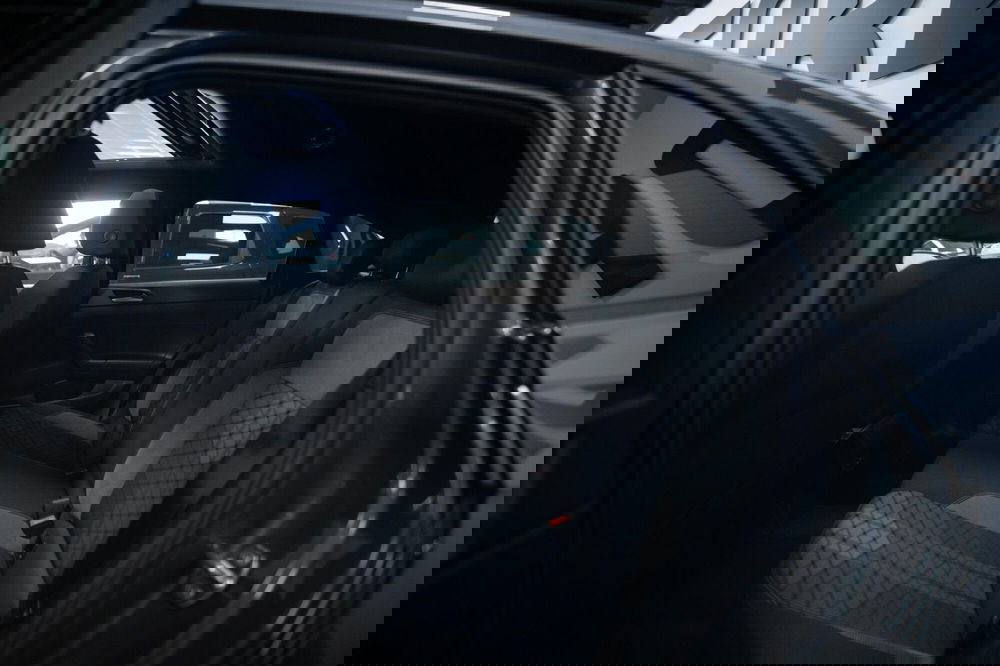 Volkswagen Taigo usata a Torino (9)