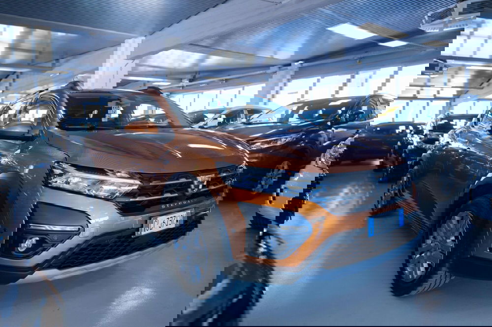 Dacia Sandero usata a Torino (19)