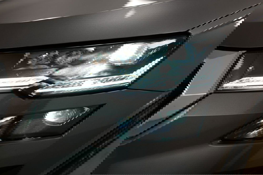 Skoda Karoq nuova a Varese (8)