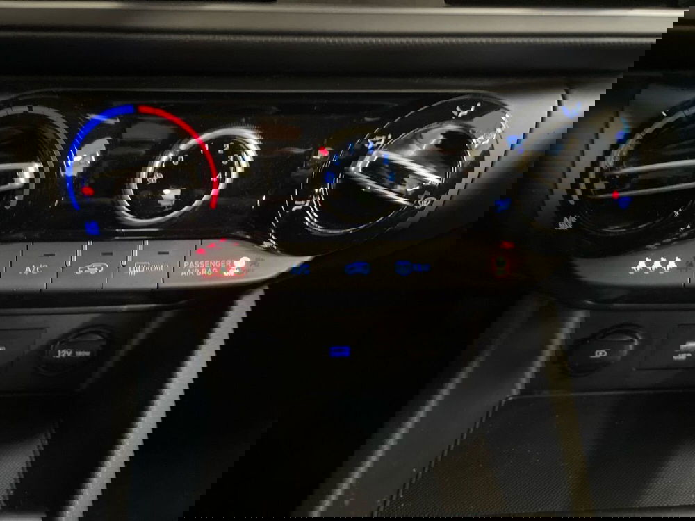 Hyundai Kona usata a Prato (15)