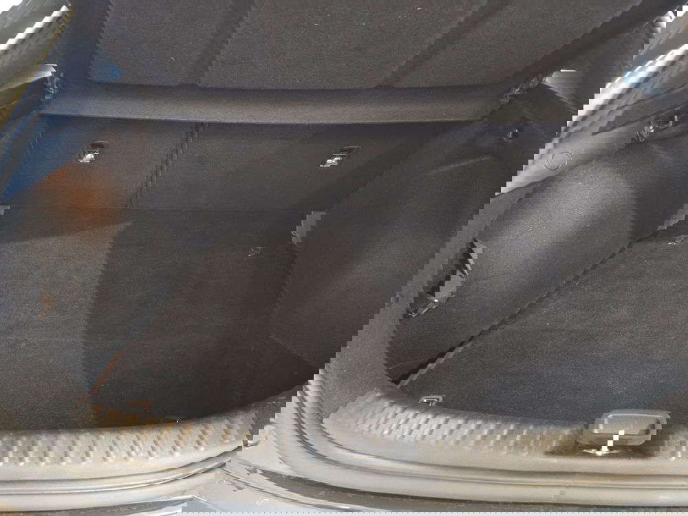 Kia XCeed usata a Rimini (17)