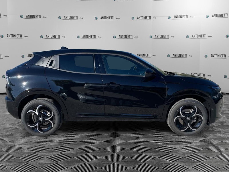 Alfa Romeo Junior nuova a Ancona (4)